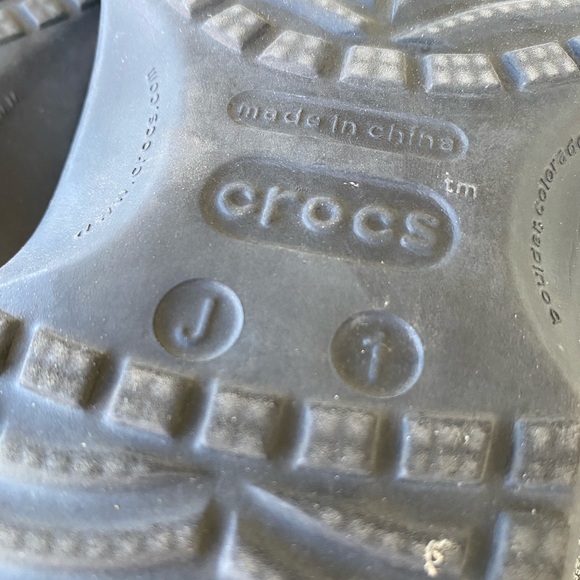 Croc MTV classic clogs unisex size 1 - Picture 9 of 12